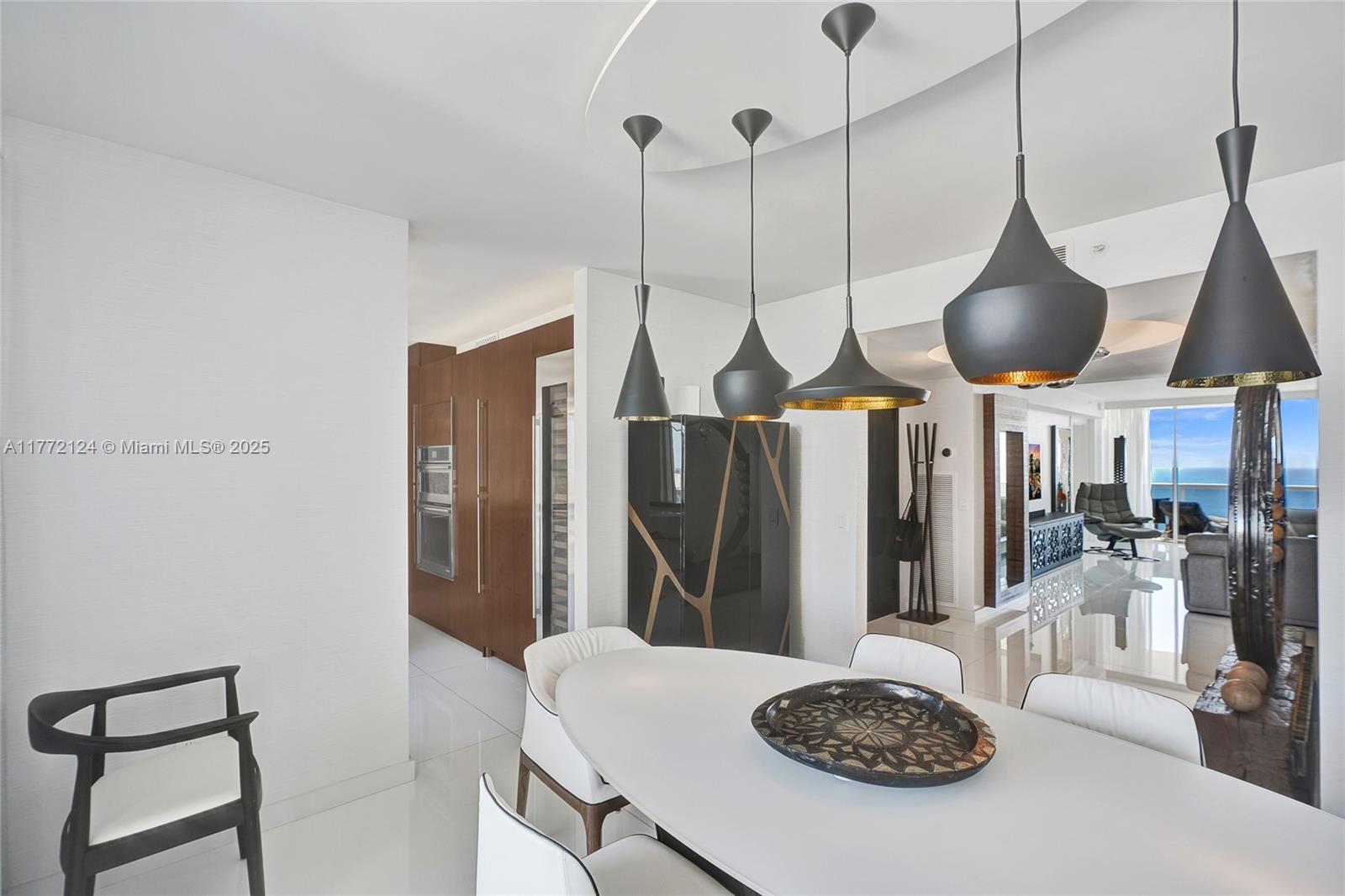 THE PINNACLE CONDO - Residential