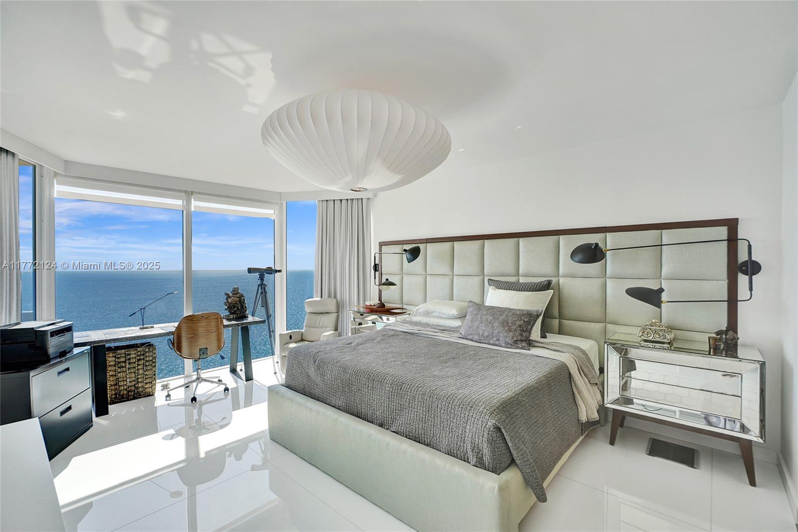 THE PINNACLE CONDO - Residential