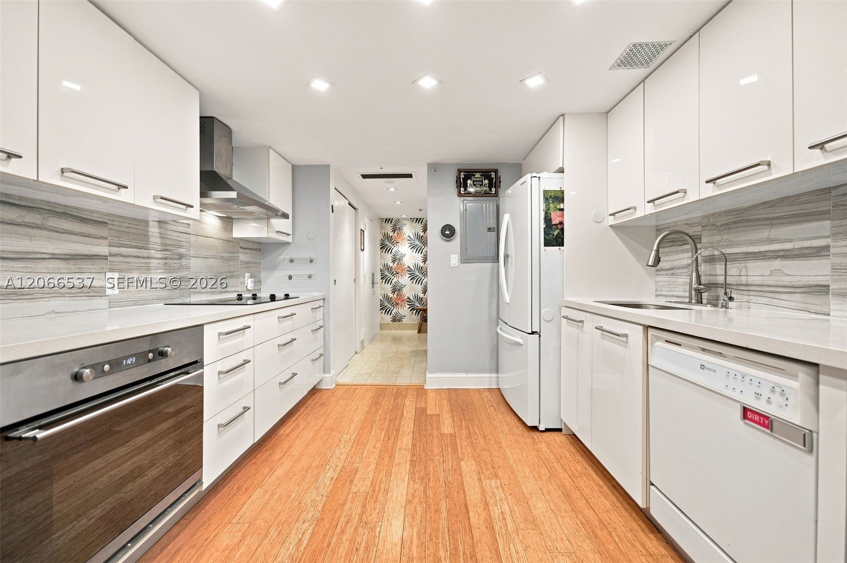 10205 Collins Ave 206