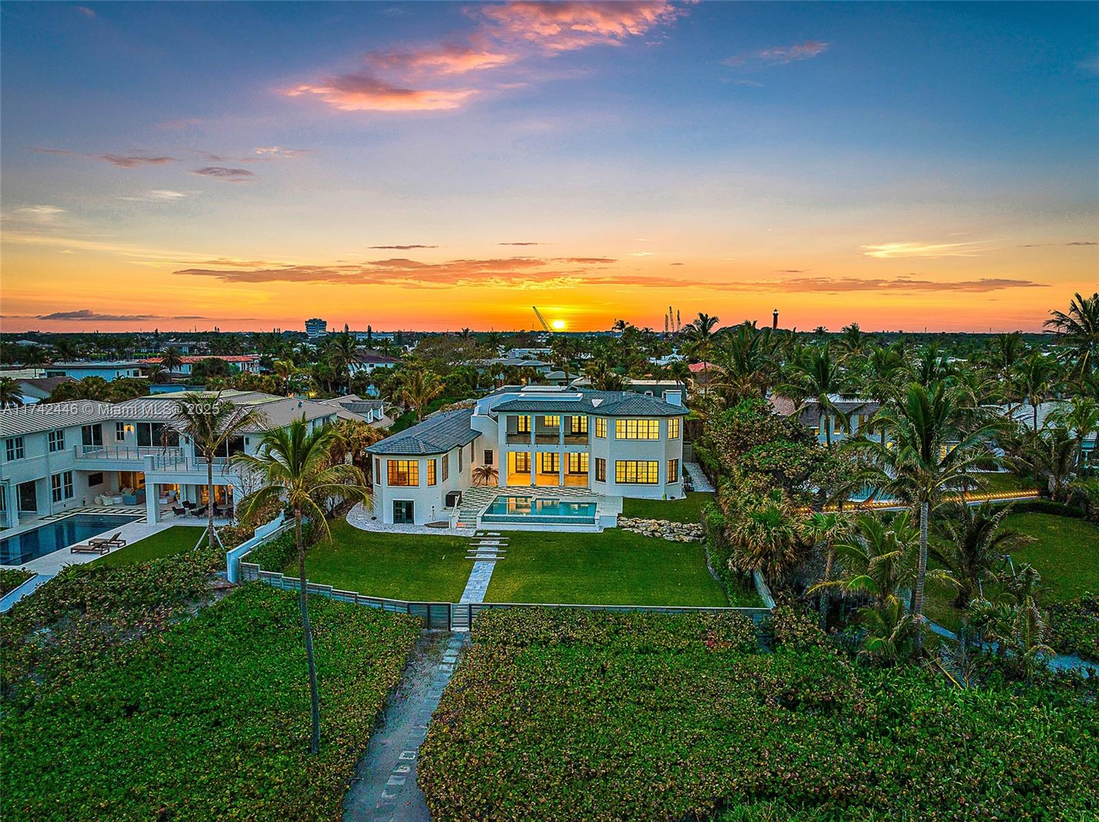 Jupiter Inlet Colony - Residential