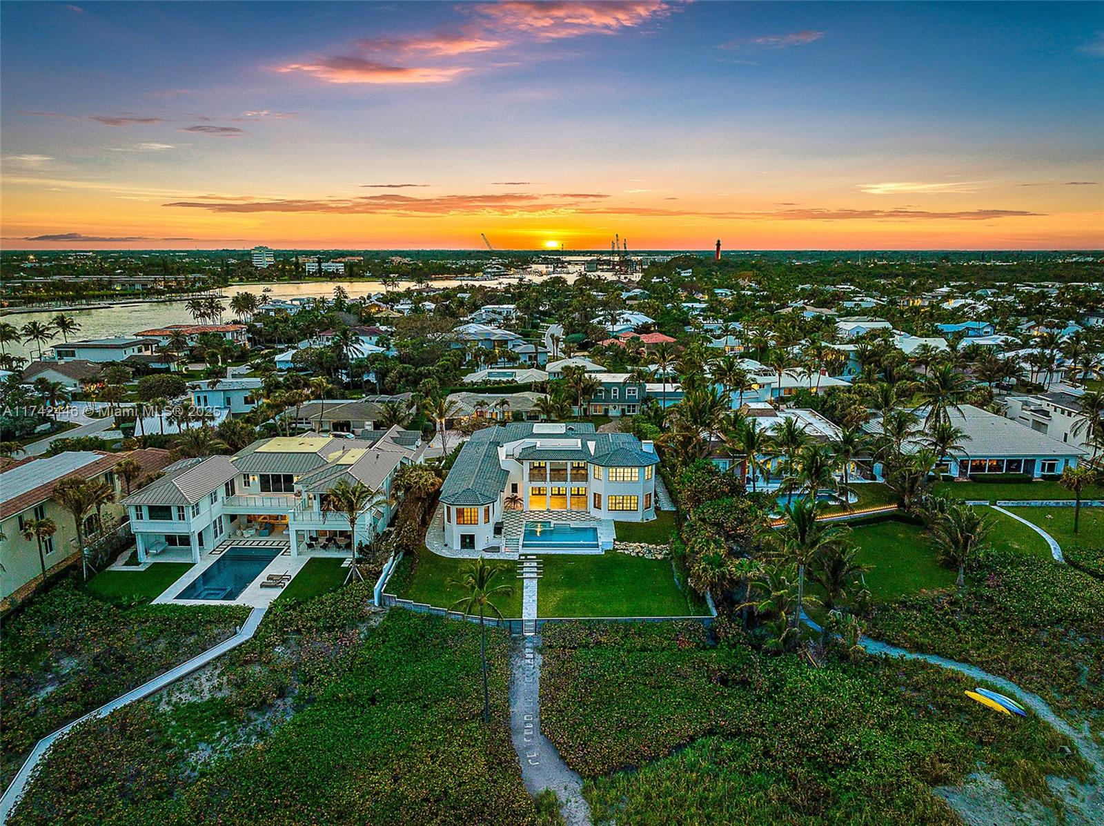 Jupiter Inlet Colony - Residential