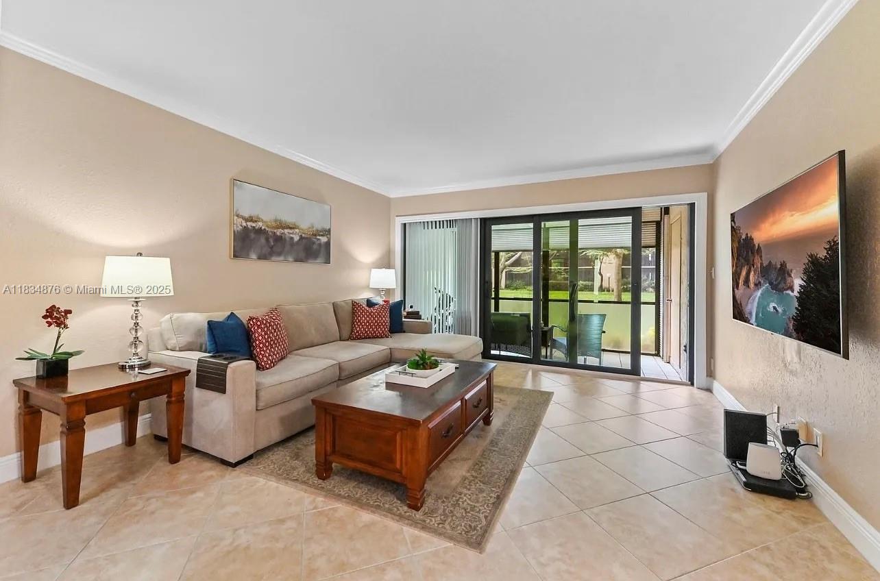 2241 SW 15th St 207