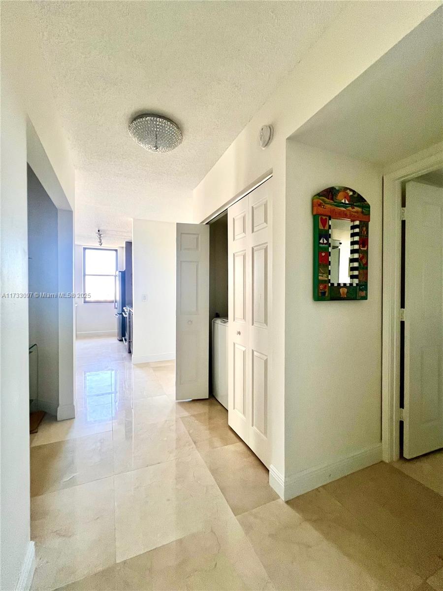 TOWER CONDO AT CITYPLACE - Residential Lease
