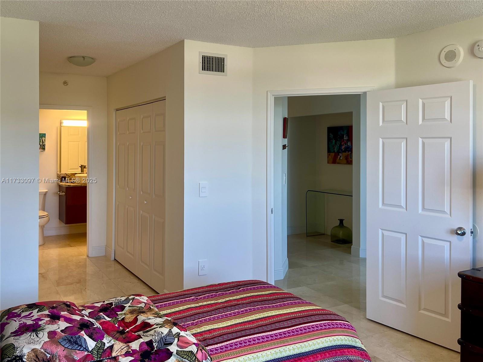 TOWER CONDO AT CITYPLACE - Residential Lease