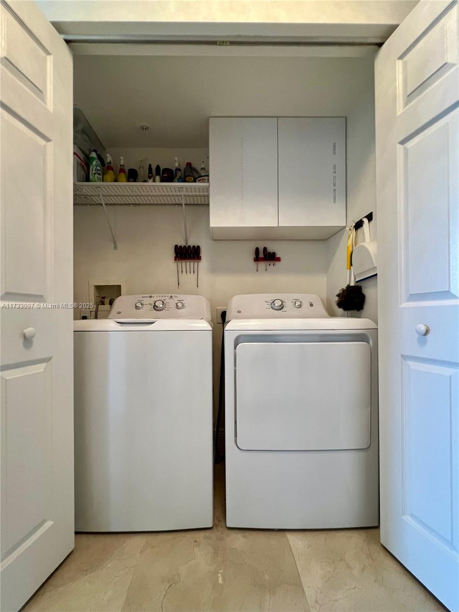TOWER CONDO AT CITYPLACE - Residential Lease