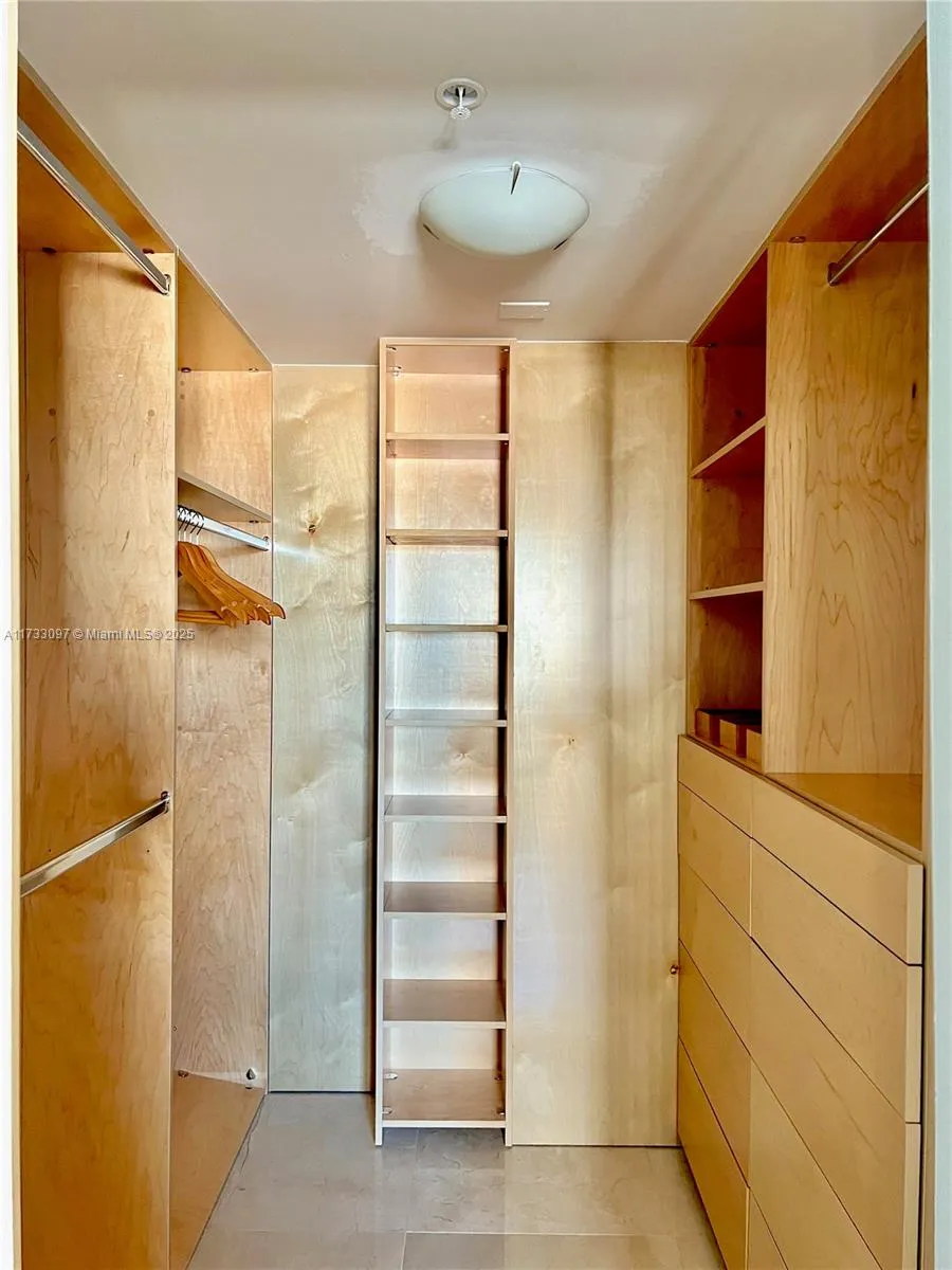 West Palm Beach, Florida 33401, United States, 2 Bedrooms Bedrooms, ,2 BathroomsBathrooms,Residential,Active,12815