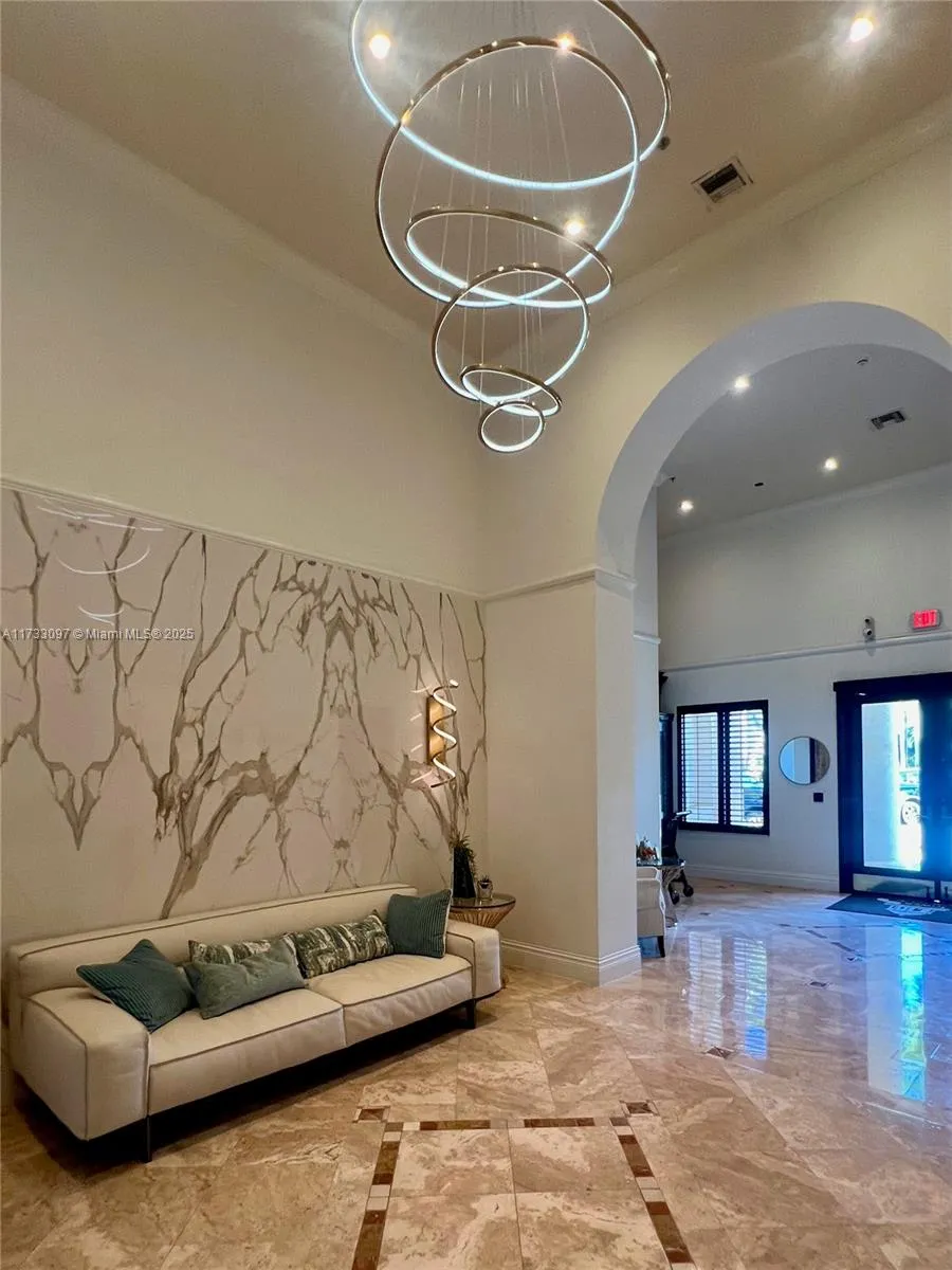 West Palm Beach, Florida 33401, United States, 2 Bedrooms Bedrooms, ,2 BathroomsBathrooms,Residential,Active,12815