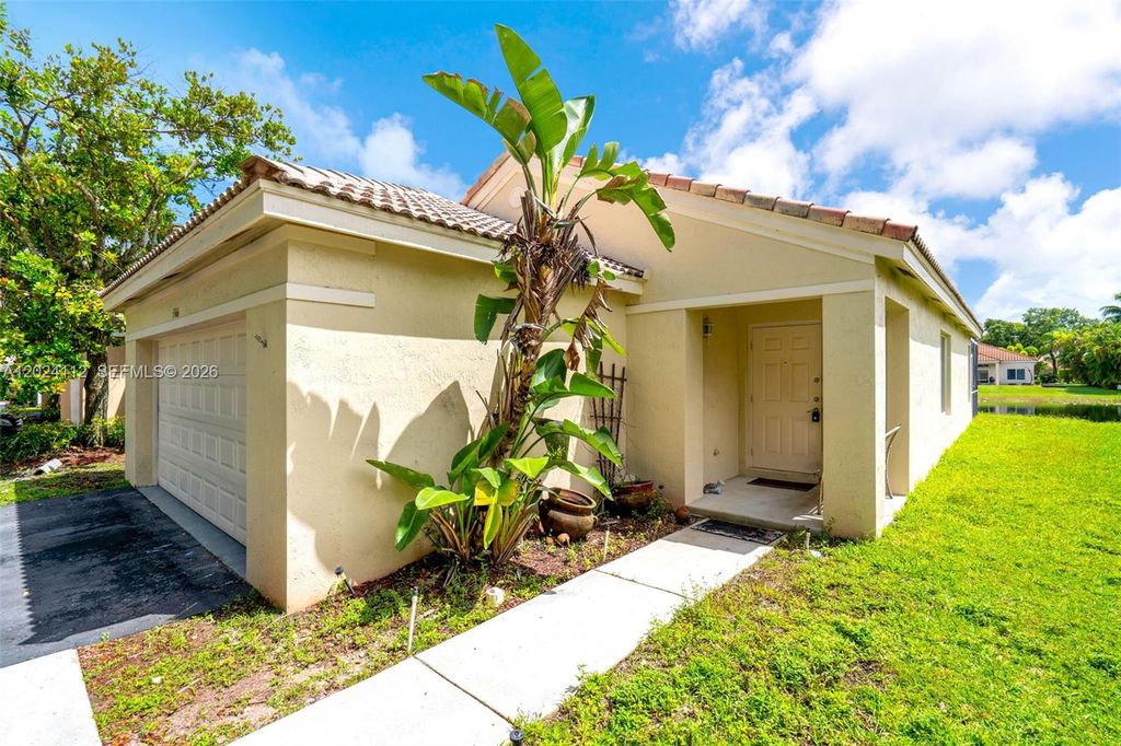 Photo of 4366 Mahogany Ridge Dr #0, Weston, FL 33331 (MLS # A12024112)