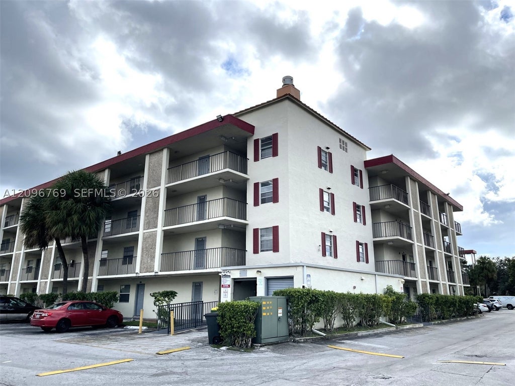 Photo of 3099 NW 48th Ave #157, Lauderdale Lakes, FL 33313 (MLS # A12096769)