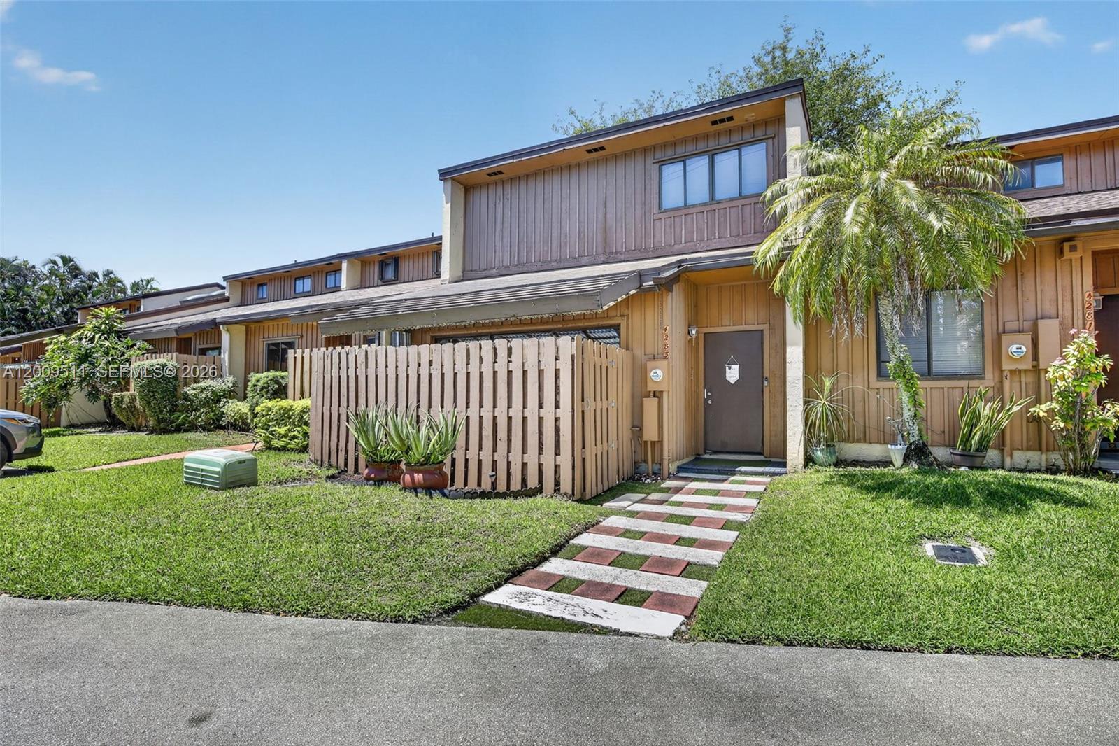 Pine Island Lakes Townhome - Residential