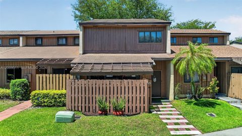 Photo of 4283 S Pine Island Rd, Davie, FL 33328 (MLS # A12009511)