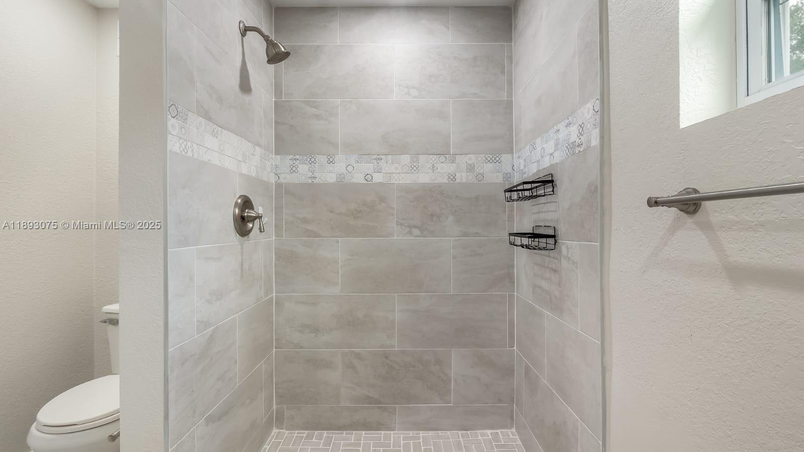 PLANTATION MANORS-RESUB - Residential Lease