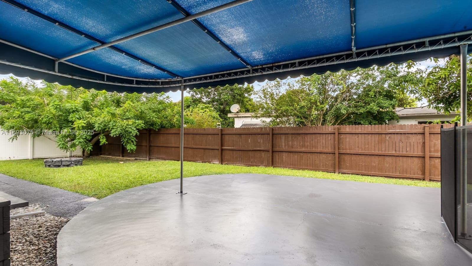 PLANTATION MANORS-RESUB - Residential Lease