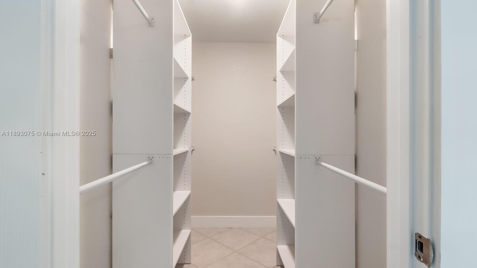 PLANTATION MANORS-RESUB - Residential Lease