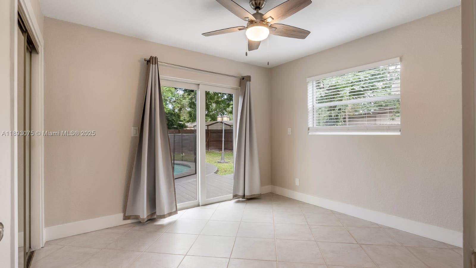 PLANTATION MANORS-RESUB - Residential Lease