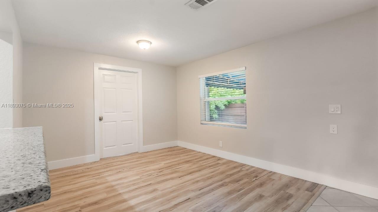 PLANTATION MANORS-RESUB - Residential Lease