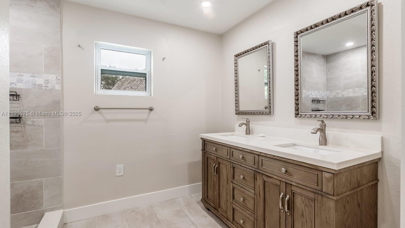 PLANTATION MANORS-RESUB - Residential Lease