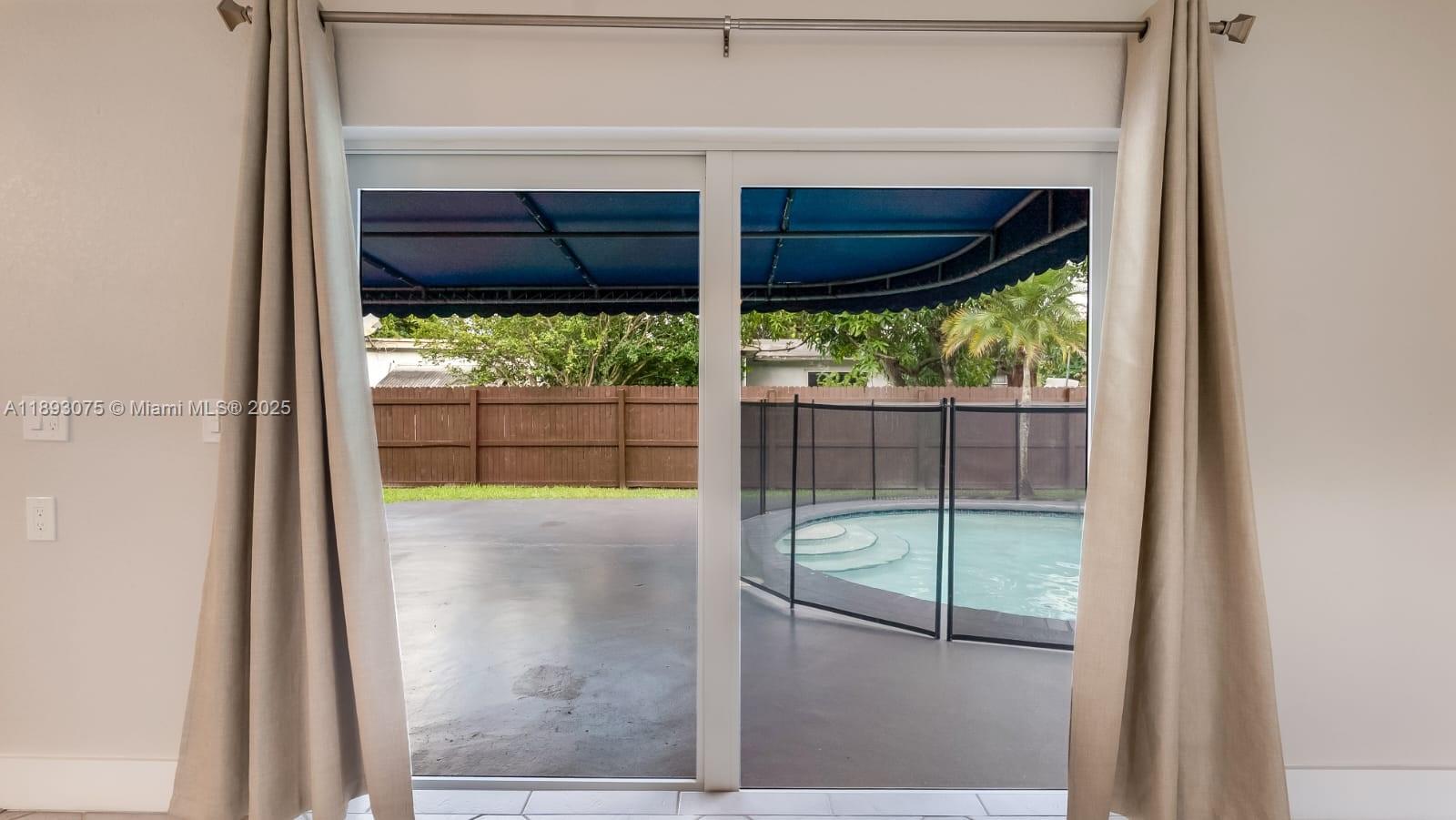 PLANTATION MANORS-RESUB - Residential Lease