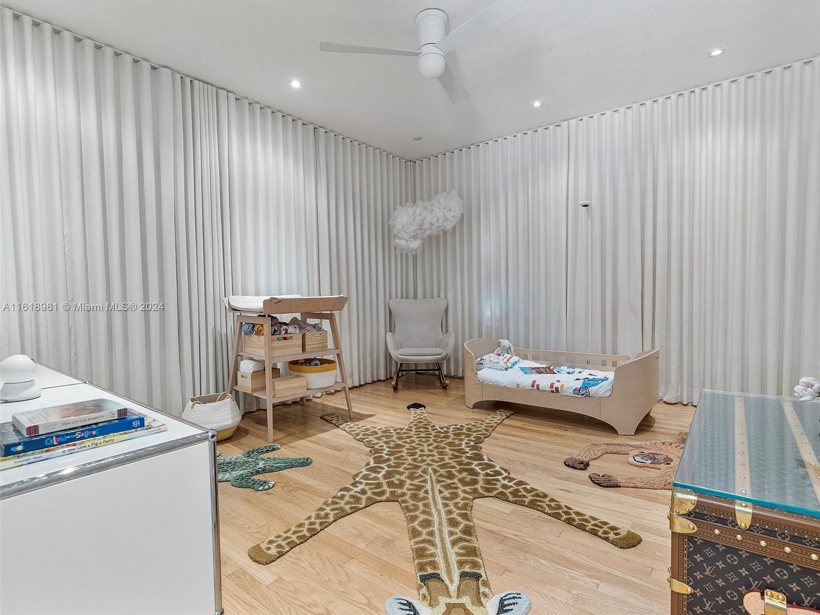 CORAL GABLES SEC B - Residential