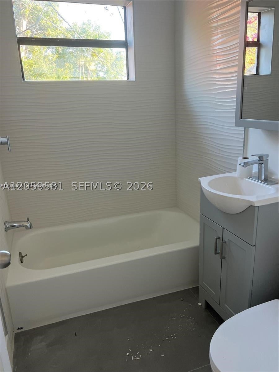 2126 Arthur St, Hollywood FL 33020