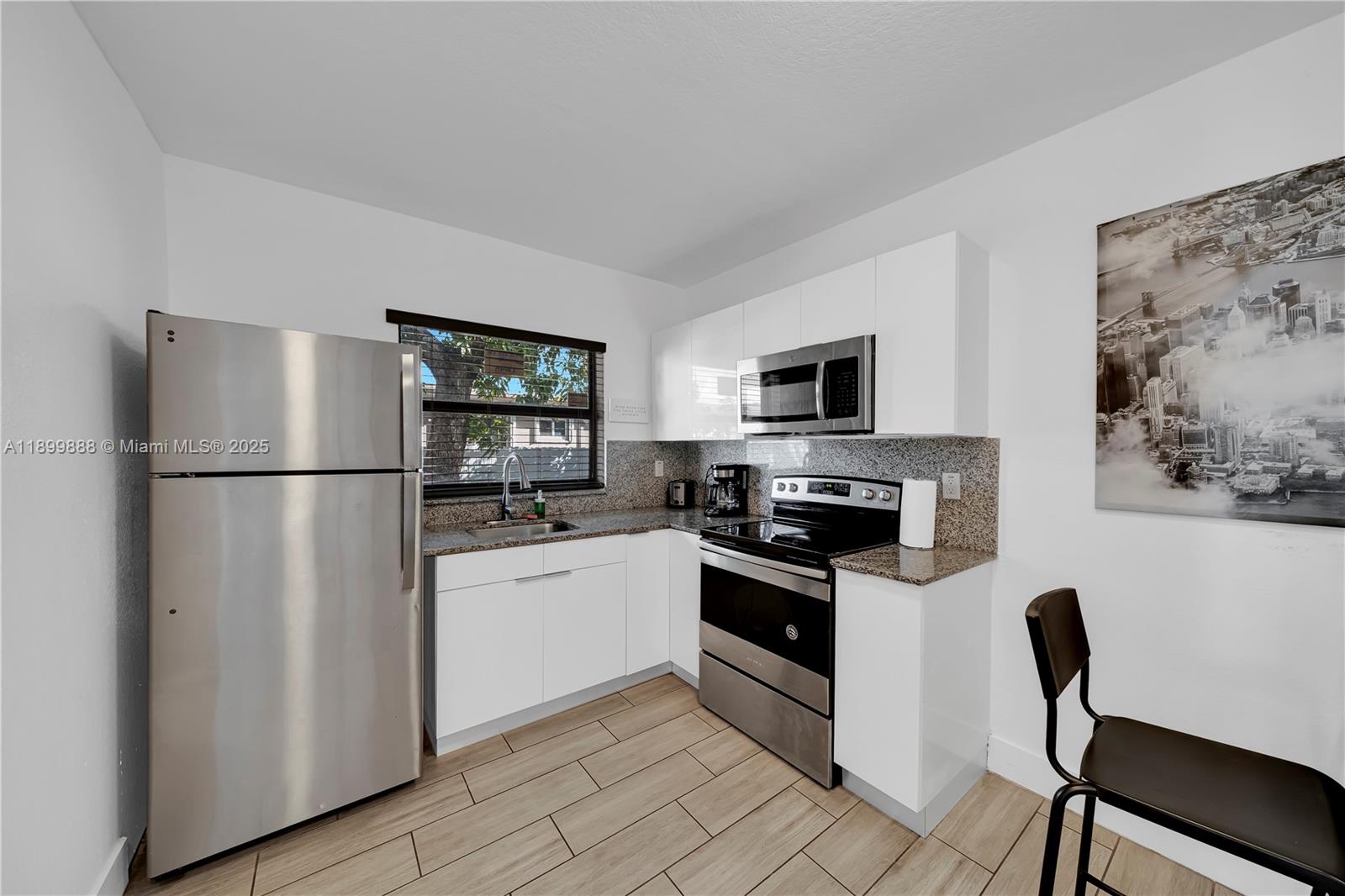 NORTHERN BLVD TR - Residential Income