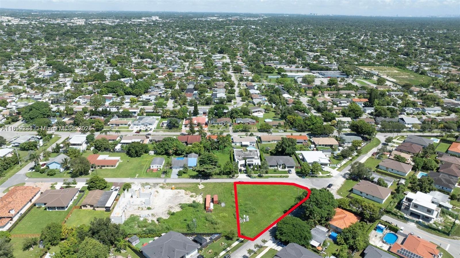 9800 SW 213th St, Cutler Bay, FL, 33189/$399,900 4 9800 SW 213th St