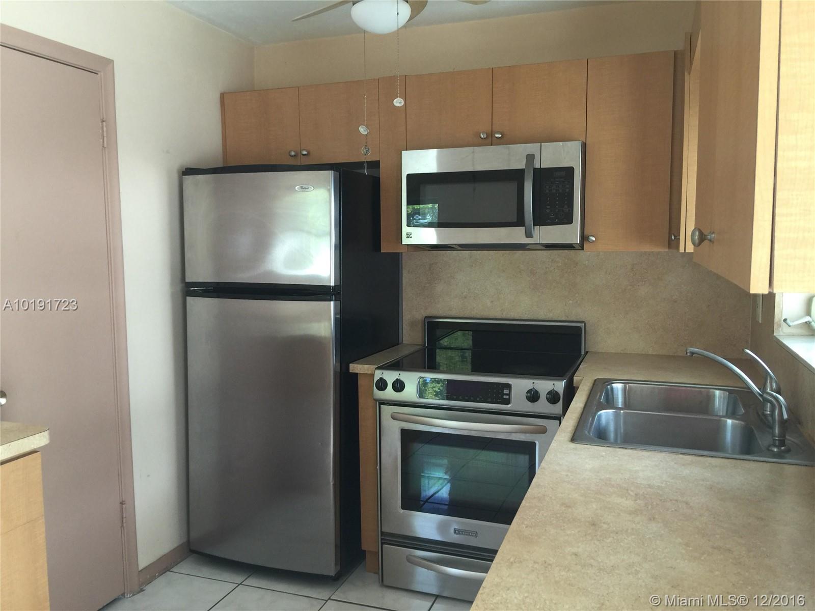 QUIET AND CLEAN 2 BEDROOMS 2 BATH GARDEN CONDO JUST BLOCKS TO DOWNTOWN HOLLYWOOD. STAINLESS STEEL APPLIANCES, TILES THROUGHOUT, MANY CLOSETS, CONVENIENT LOCATION CLOSE TO THE BEACH, TRANSPORTATION AND SHOPPING.