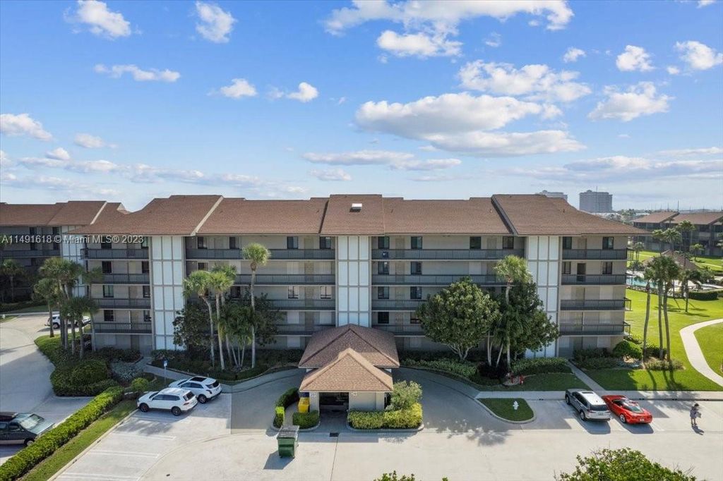 Photo of 201 S Seas Dr #505, Jupiter, FL 33477 (MLS # A11491618)