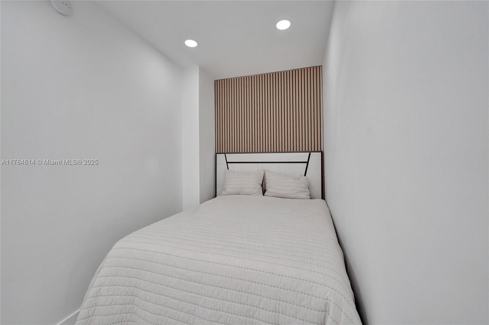 SIAN OCEAN RESIDENCES CON - Residential Lease