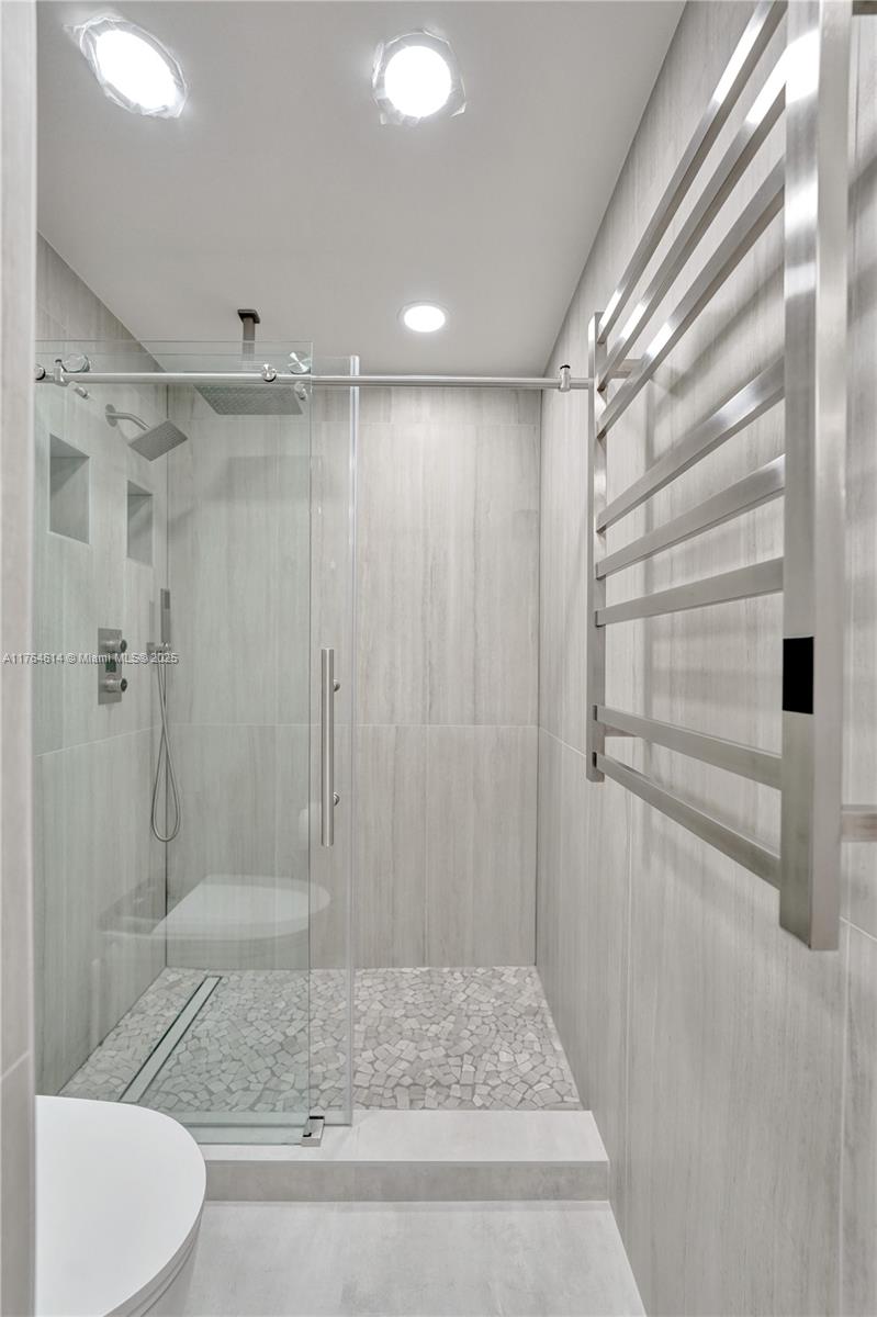 SIAN OCEAN RESIDENCES CON - Residential Lease