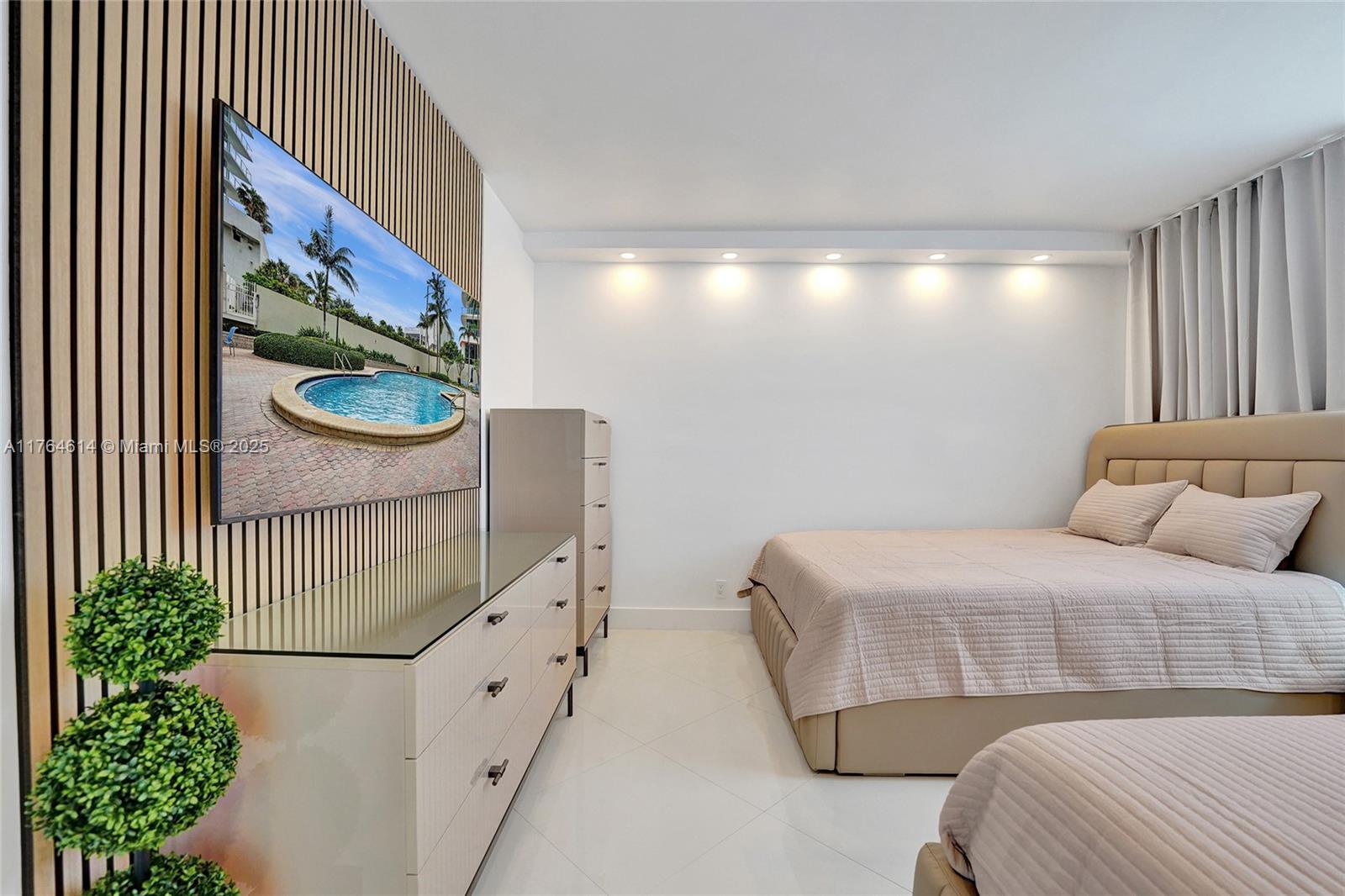 SIAN OCEAN RESIDENCES CON - Residential Lease