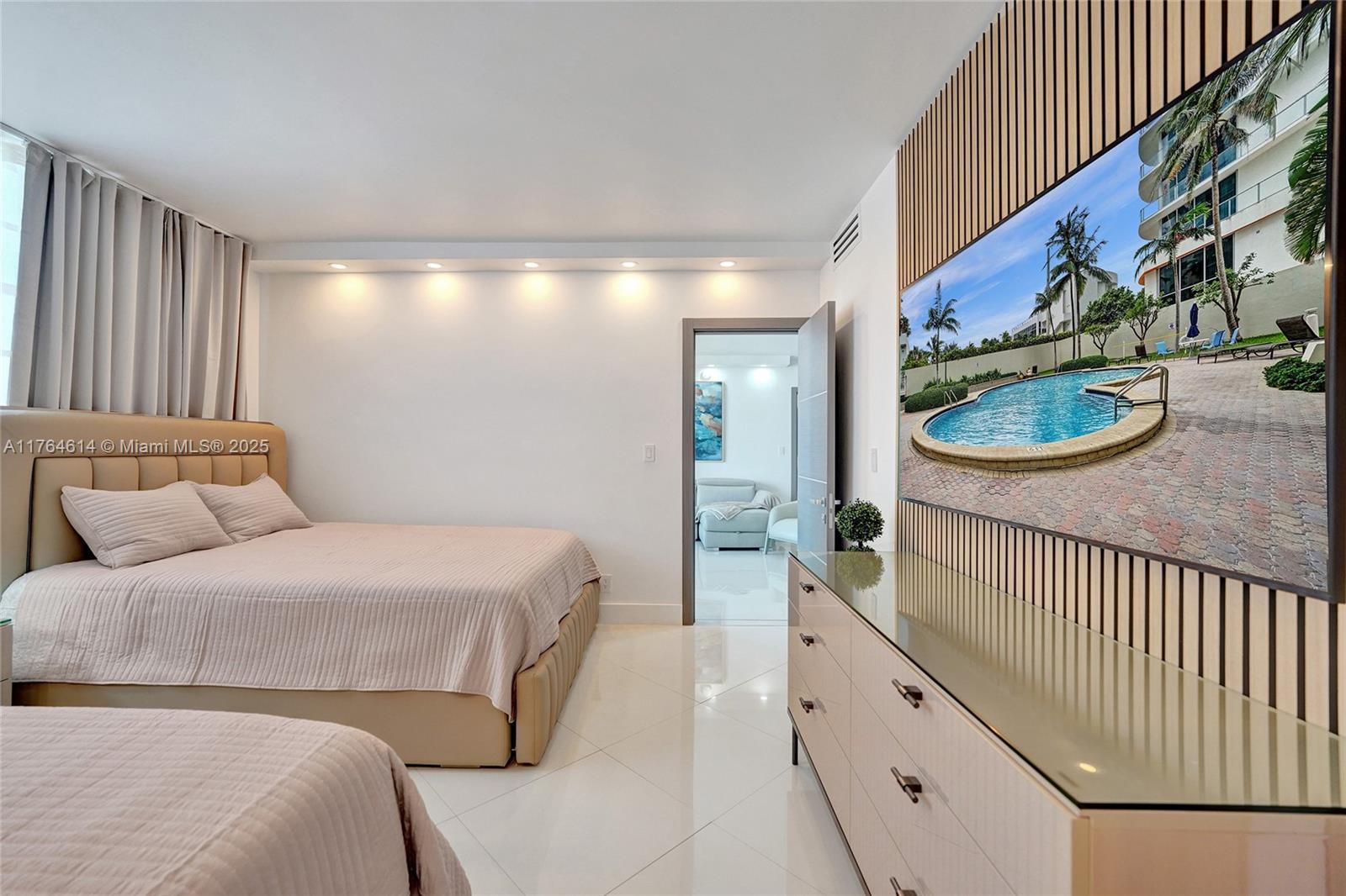 SIAN OCEAN RESIDENCES CON - Residential Lease