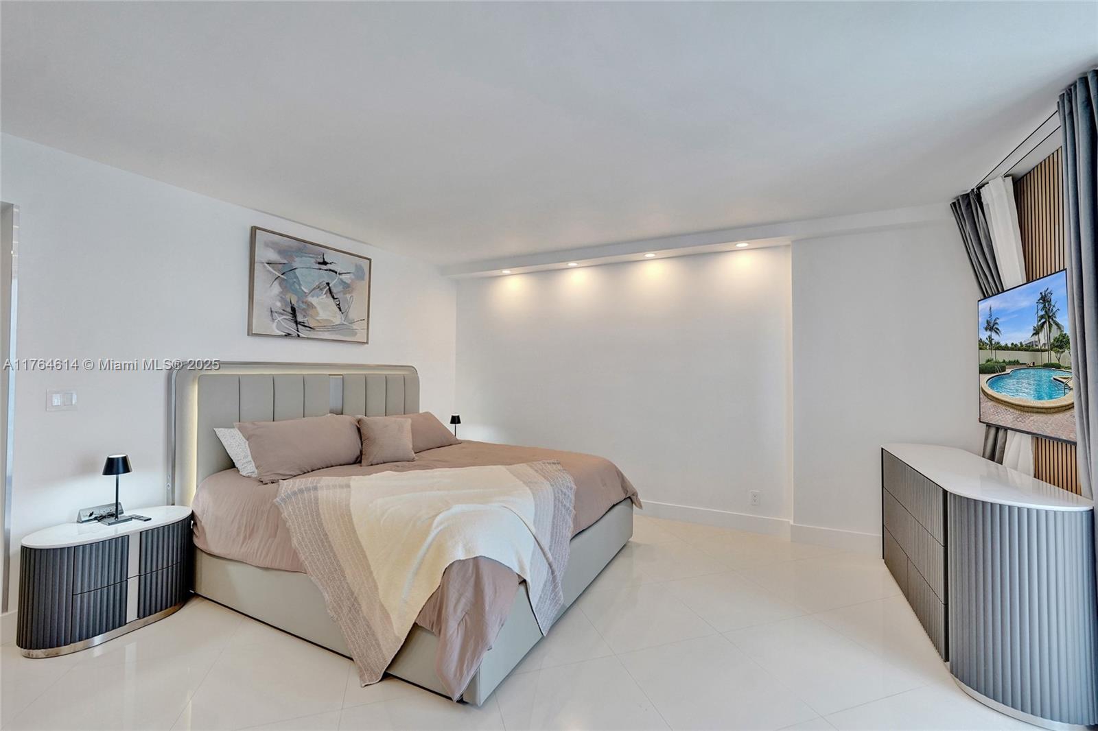 SIAN OCEAN RESIDENCES CON - Residential Lease