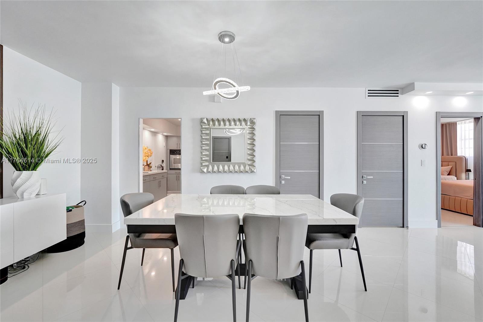 SIAN OCEAN RESIDENCES CON - Residential Lease