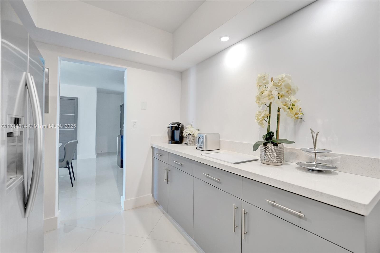 SIAN OCEAN RESIDENCES CON - Residential Lease