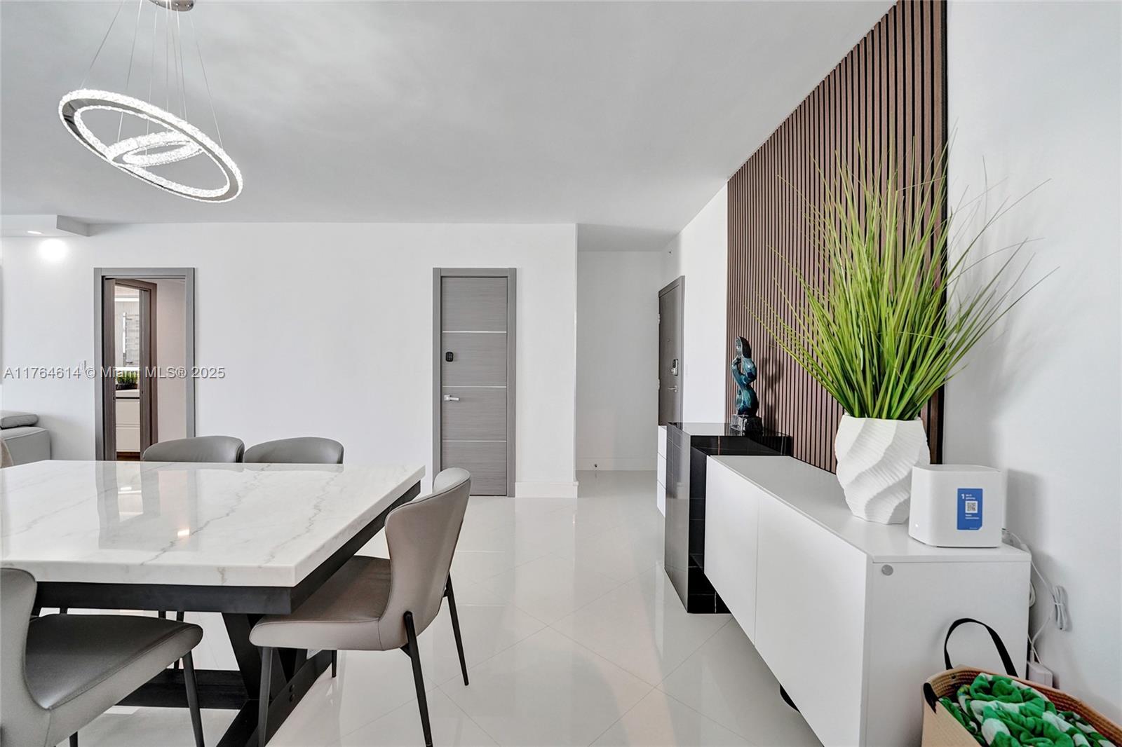 SIAN OCEAN RESIDENCES CON - Residential Lease