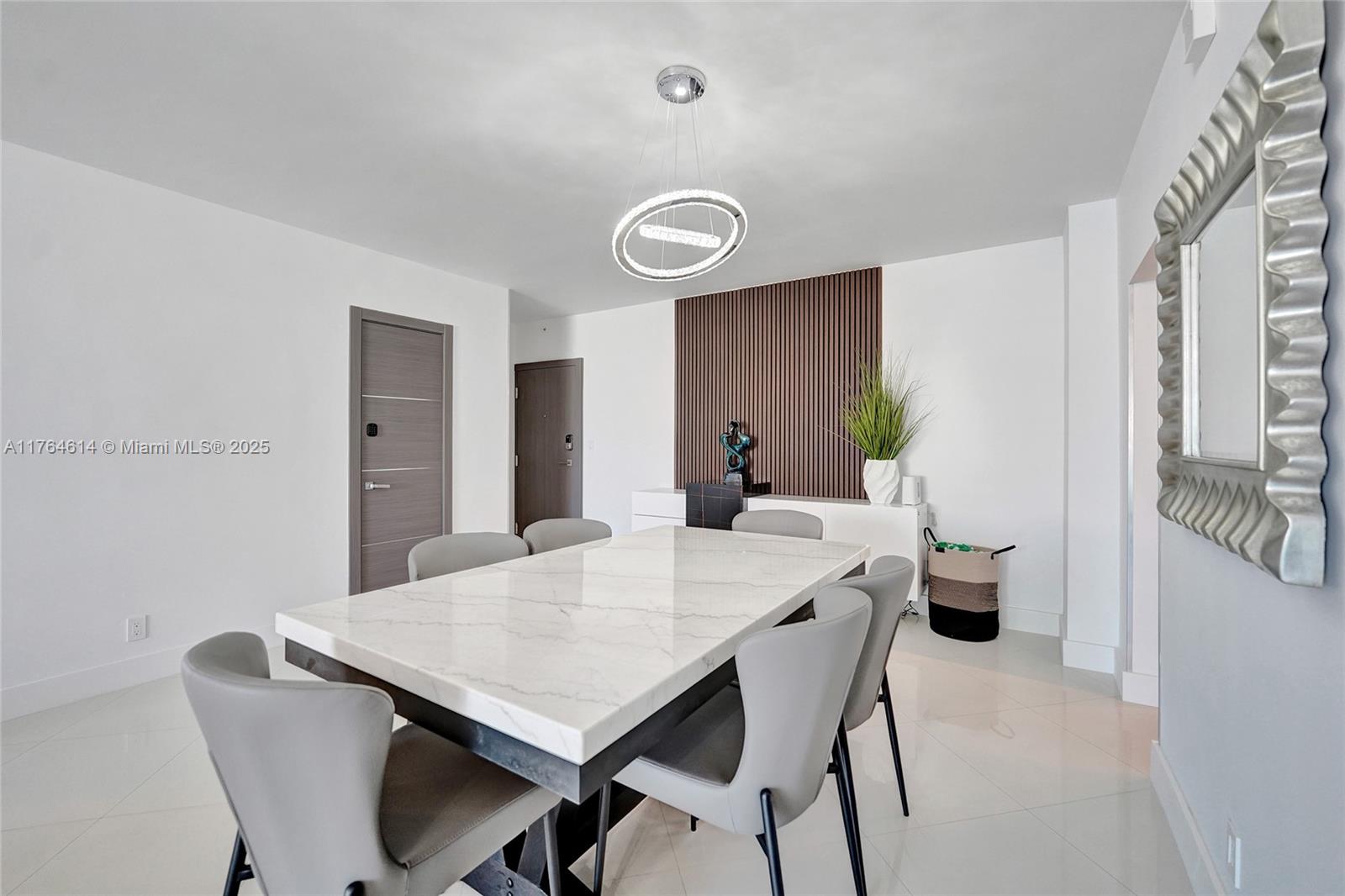 SIAN OCEAN RESIDENCES CON - Residential Lease