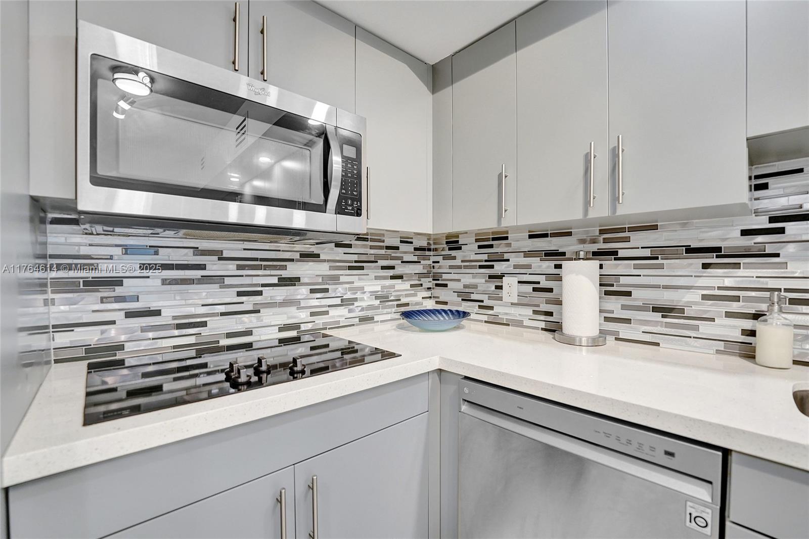 SIAN OCEAN RESIDENCES CON - Residential Lease