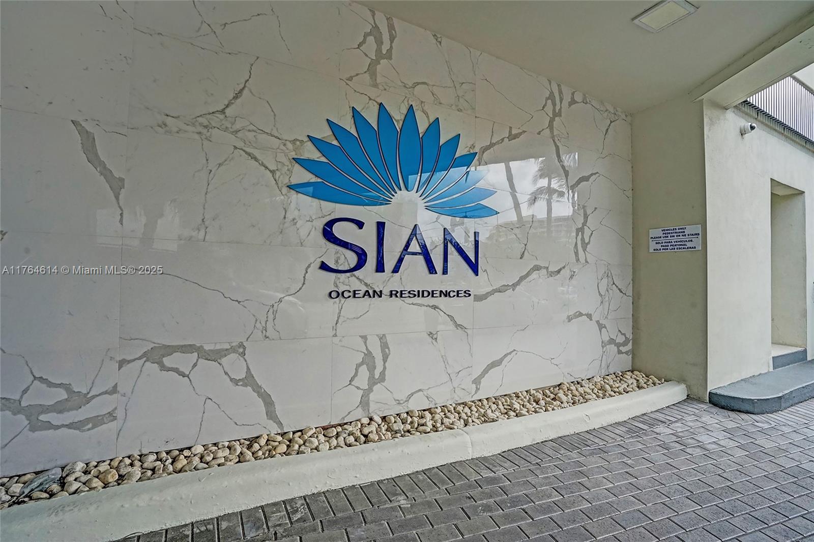 SIAN OCEAN RESIDENCES CON - Residential Lease