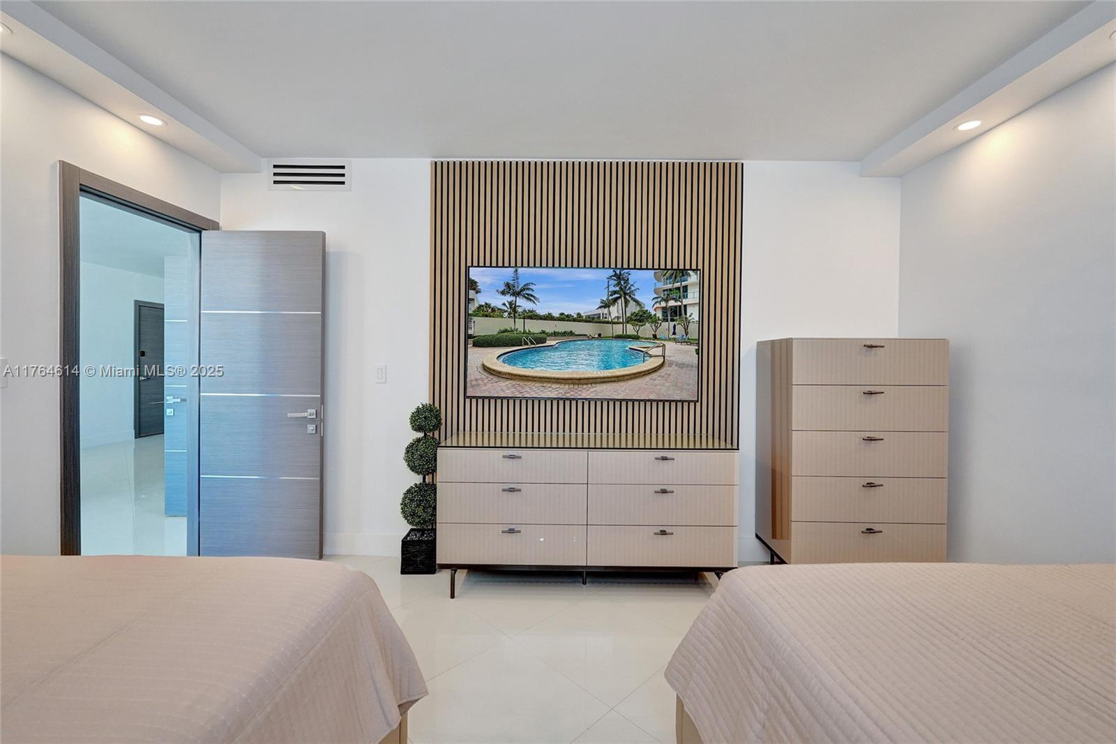 SIAN OCEAN RESIDENCES CON - Residential Lease