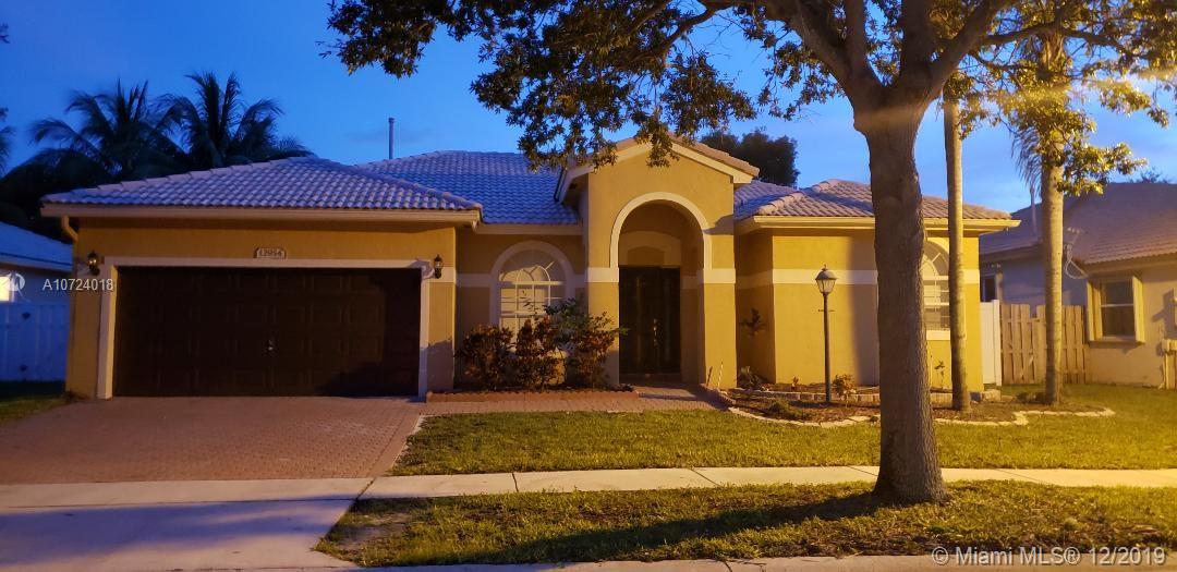 PEMBROKE FALLS - PHASE 1 - Residential