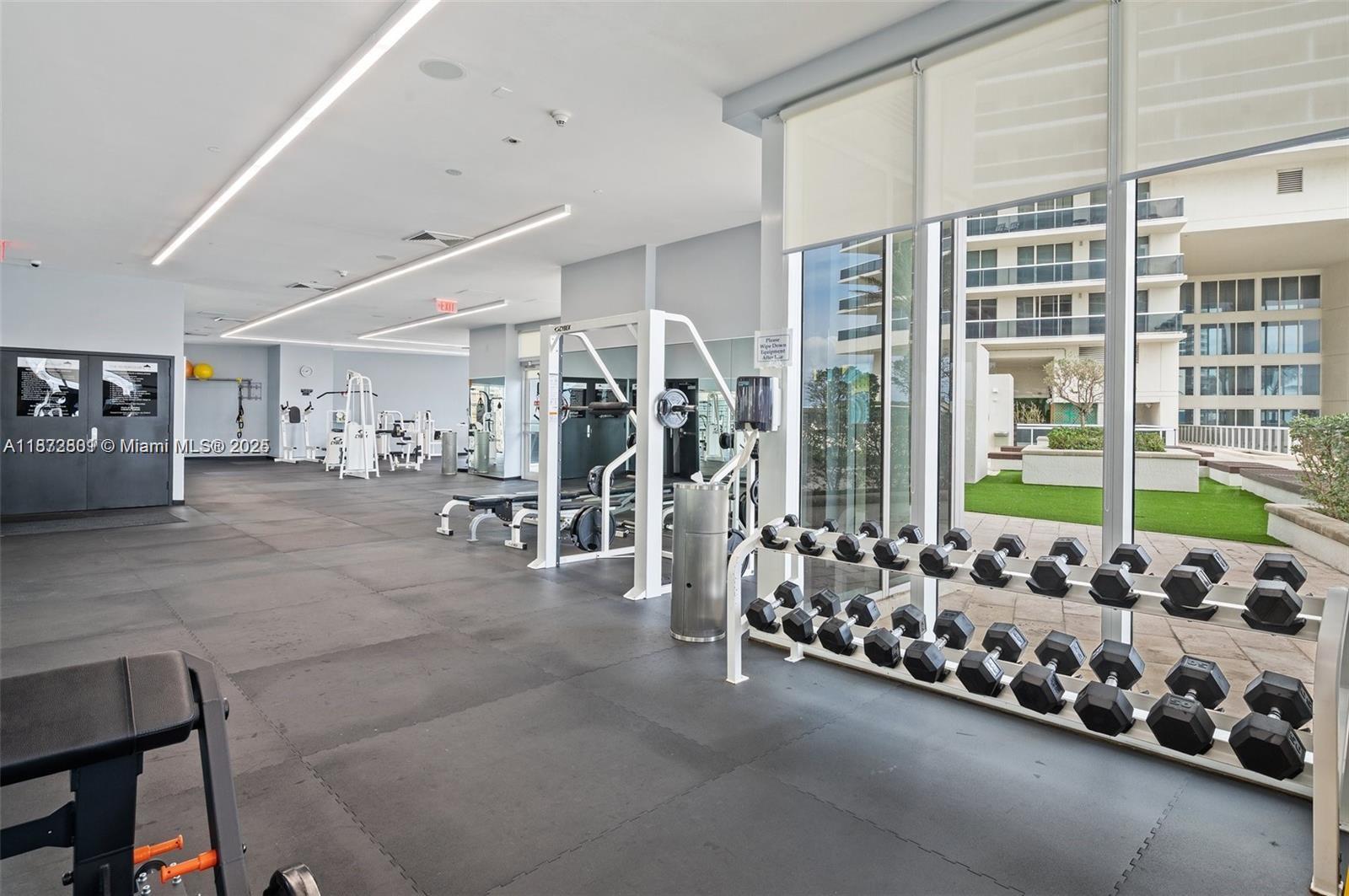 BEACH CLUB CONDO - Residential Lease