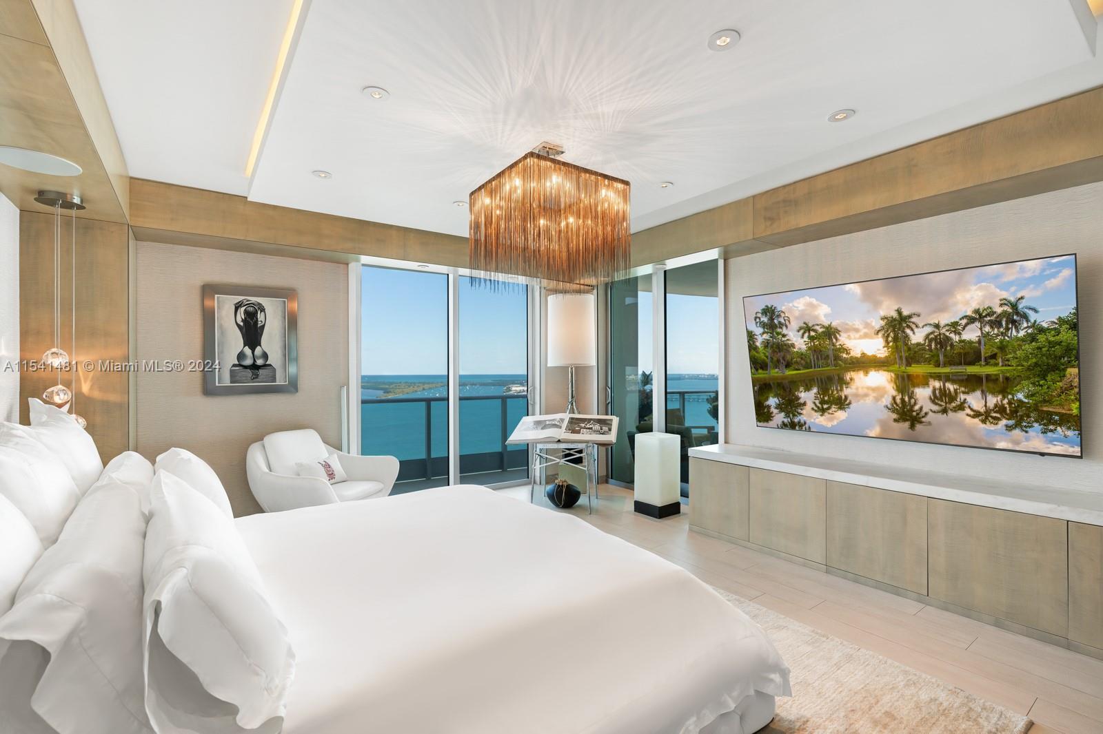 JADE RESIDENCES BRICKELL - Residential