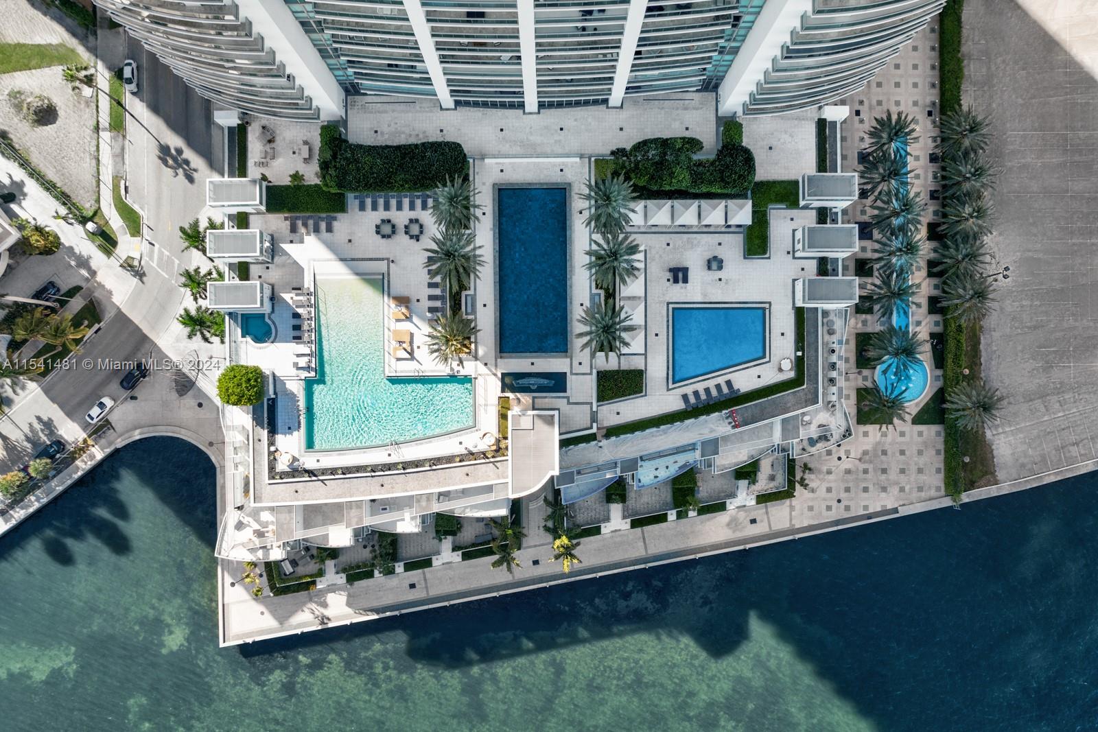JADE RESIDENCES BRICKELL - Residential