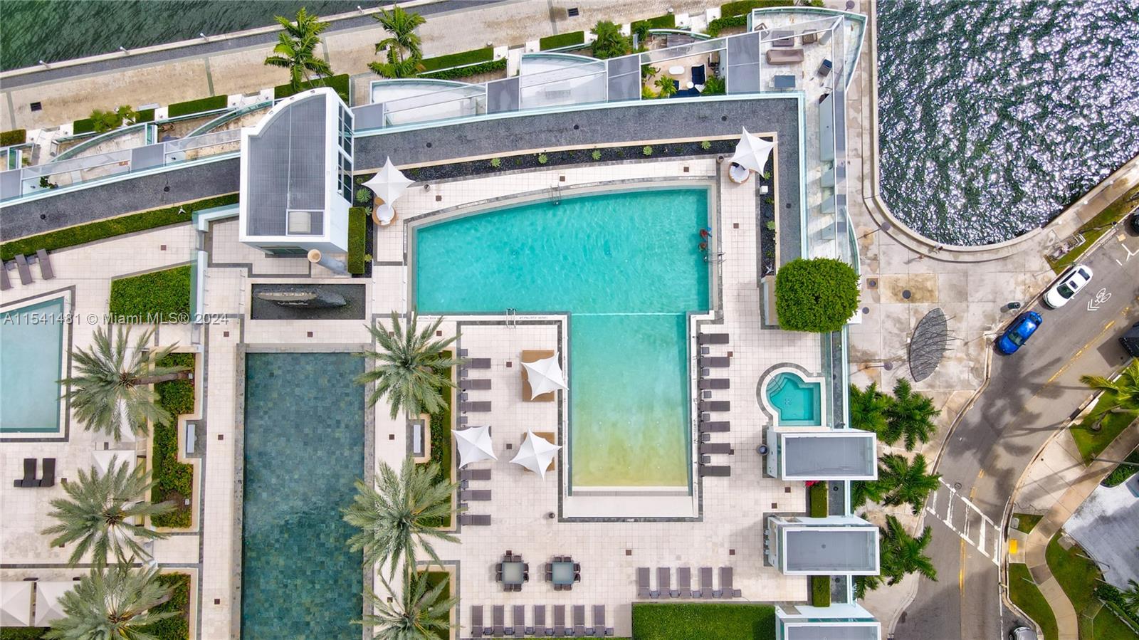 JADE RESIDENCES BRICKELL - Residential