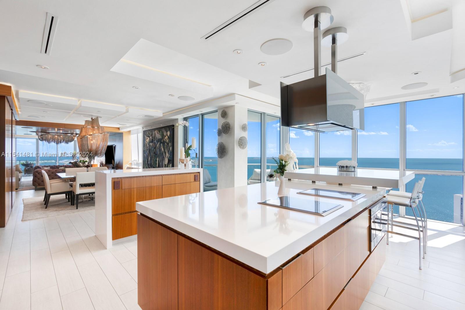 JADE RESIDENCES BRICKELL - Residential