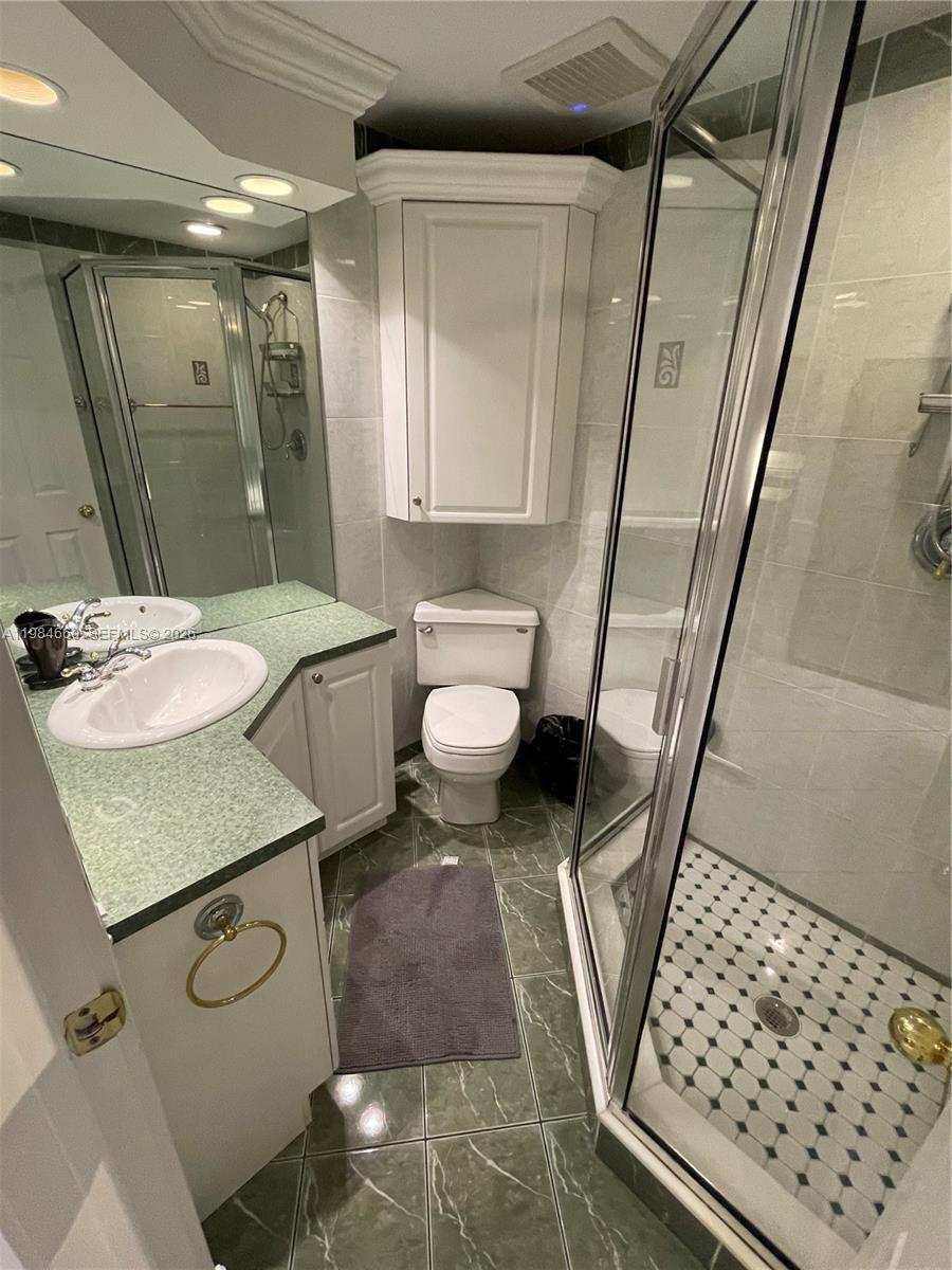 LE CARTIER CONDO - Residential