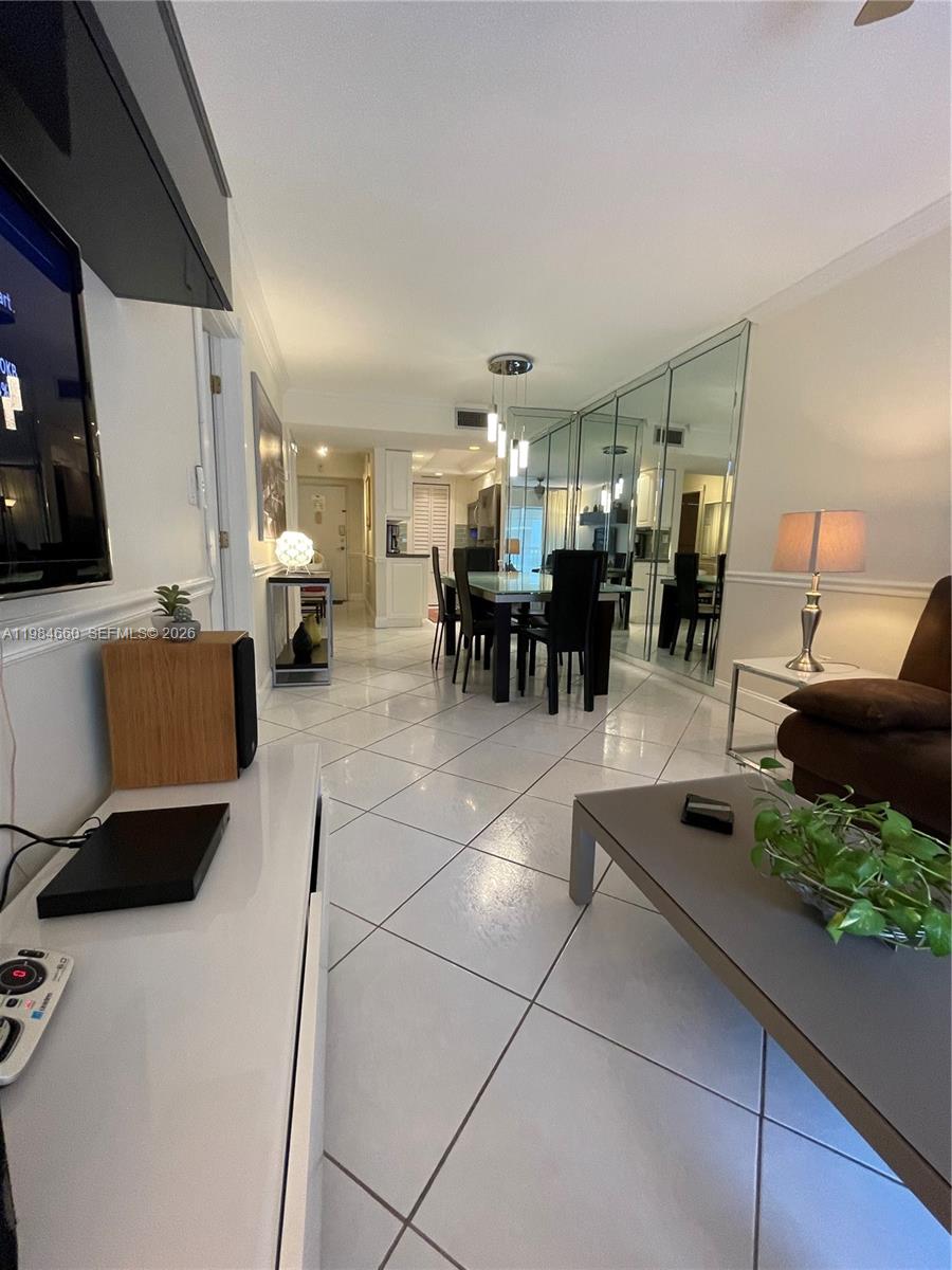 LE CARTIER CONDO - Residential