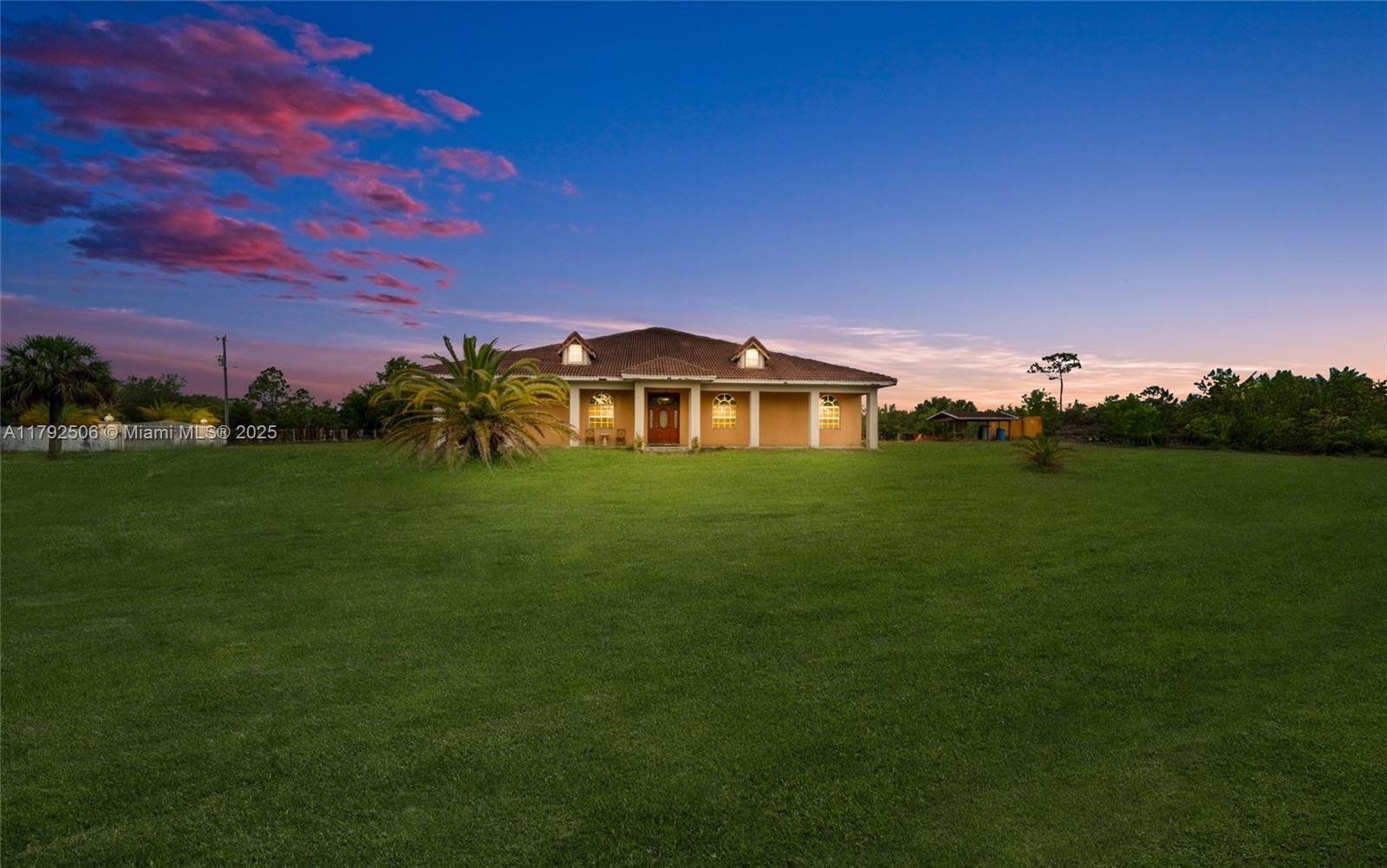 Experience the perfect blend of rural charm and modern living in this spacious 5-bedroom, 3 and 1/2 bathrooms home located in the desirable Montura Ranch Estates. Built in 2014, this residence sits on a generous 2.5-acre lot, offering ample space for outdoor activities and future expansions.
This property is ideal for those seeking a serene lifestyle with the convenience of modern amenities. The expansive lot provides opportunities for gardening, livestock, or simply enjoying the open space. Montura Ranch Estates is known for its spacious properties and community amenities, making it a sought-after location in Clewiston.
Don’t miss out on this opportunity to own a piece of paradise in Montura Ranch Estates.