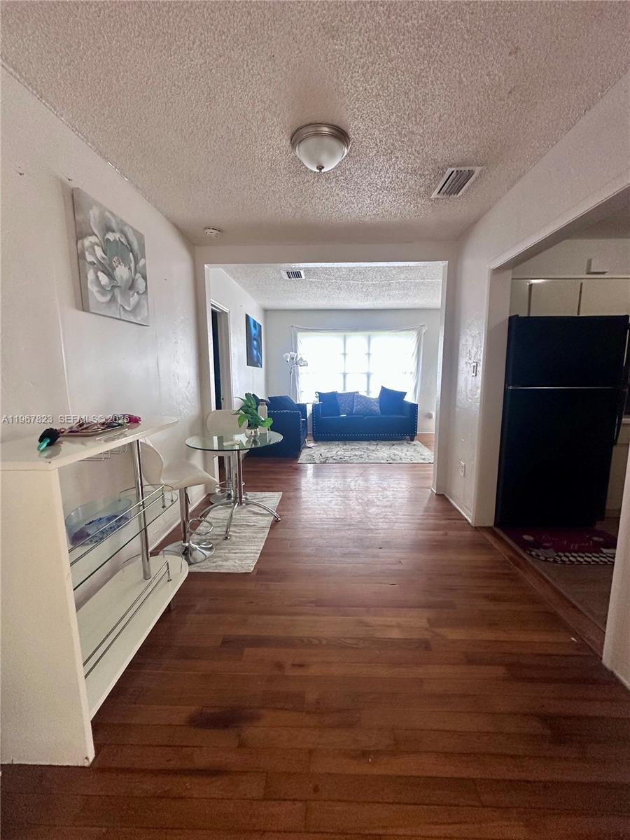 View photos, virtual tours, details... 6848 SW 38th St